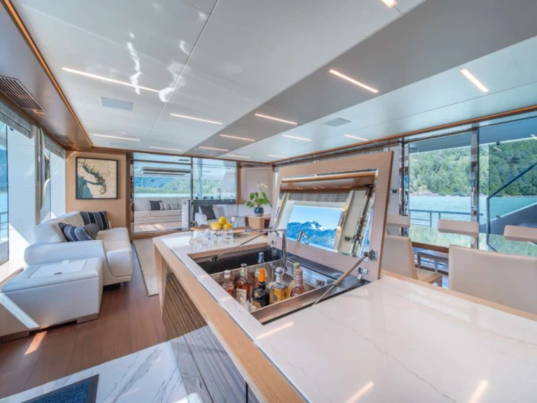 Charter a Ocean alexander VOYAGER in Seattle on Samboat