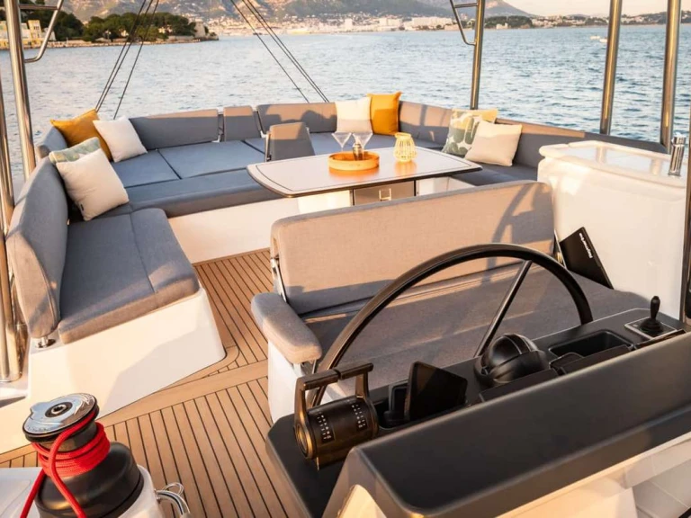 Luxury Yacht hire in Saint Thomas Island - Bali NO RUSH
