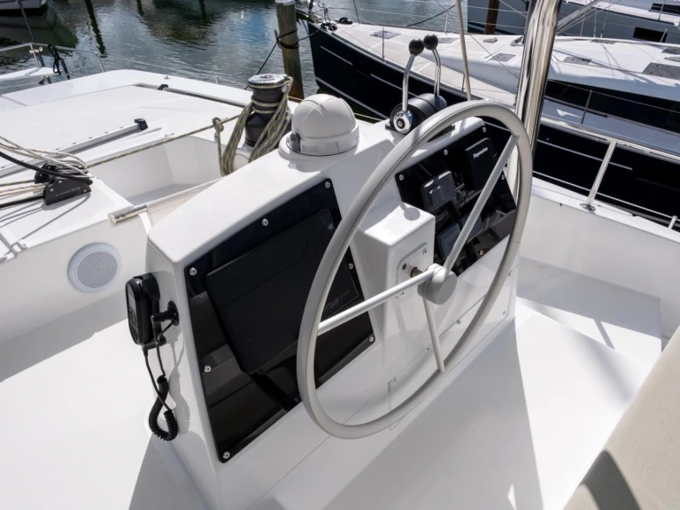 Charter a Bali SEA SEÑORITA in Saint Thomas Island on Samboat