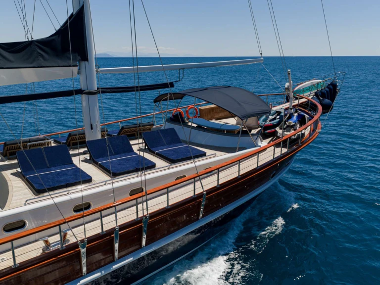 Luxury Yacht to hire Turkey at the best price