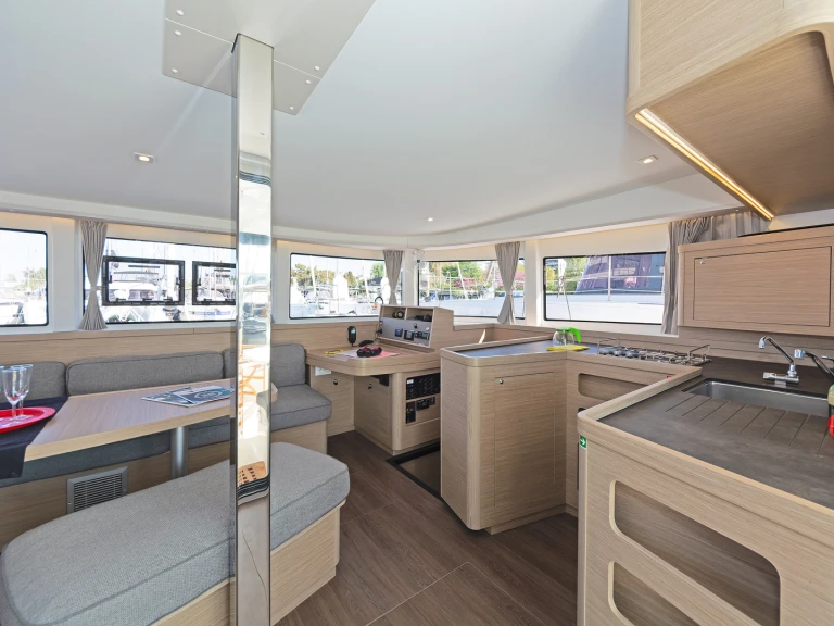 Catamaran hire in Paros (Island) - Lagoon Lagoon 42