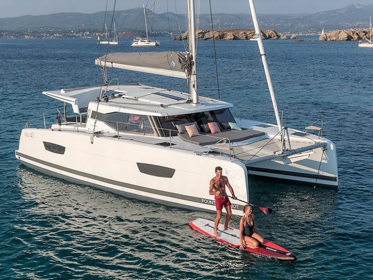 Yacht charter Paros (Island) - Fountaine Pajot Isla 40 on SamBoat