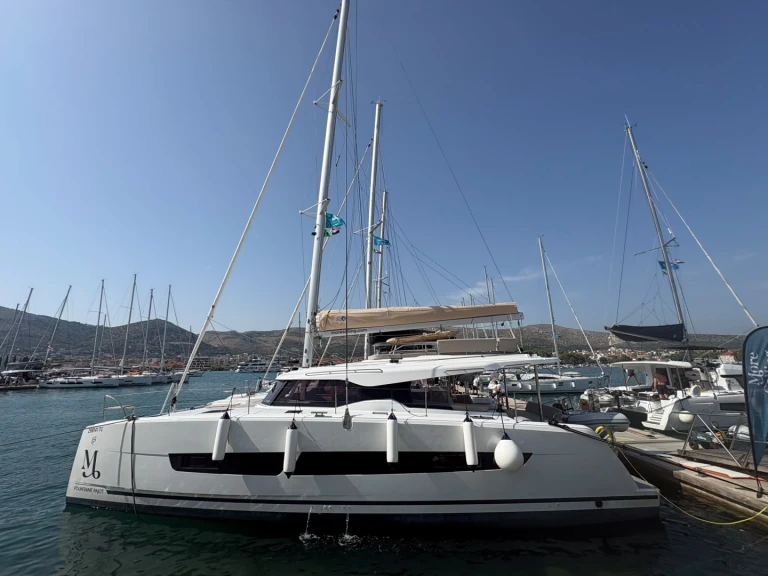 Catamaran hire in Trogir - Fountaine Pajot Fountaine Pajot FP 44 Quatuor - 4 + 2 cab.