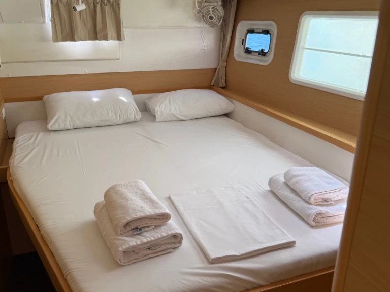Yacht hire Rhodes (City) cheap Lagoon 400 S2