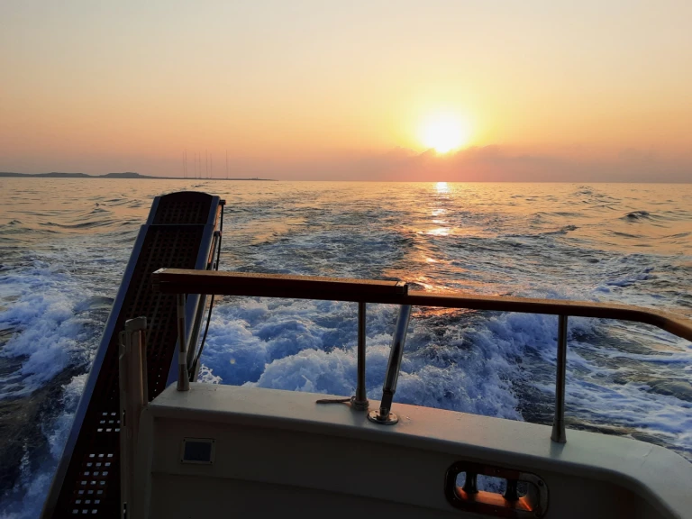 Motorboat hire in Limassol Marina - Custom Made 66