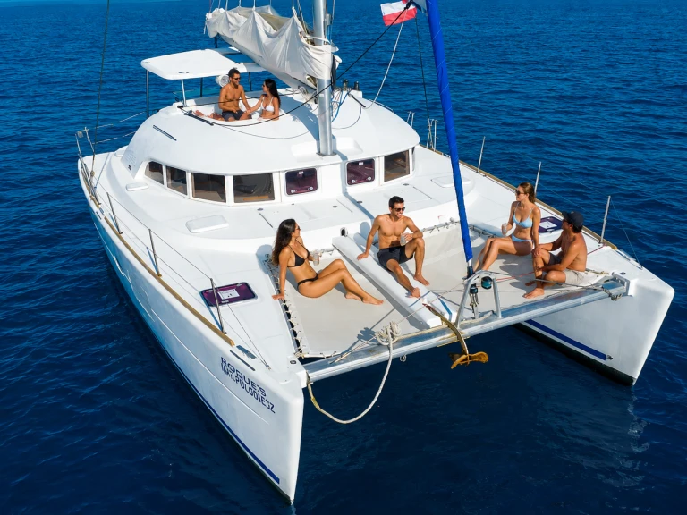 Hire Luxury Yacht with or without skipper Custom Made Puerto Aventuras