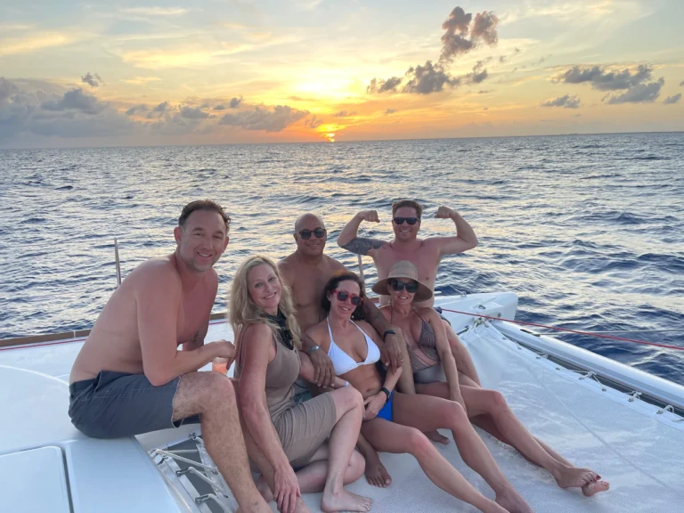 Catamaran to hire Puerto Aventuras at the best price