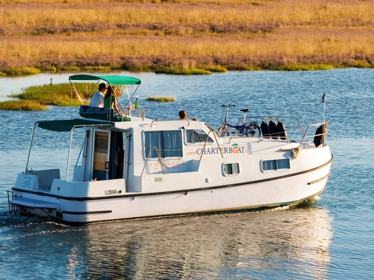 Motorboat hire in Chioggia - Pénichette New Con Fly First