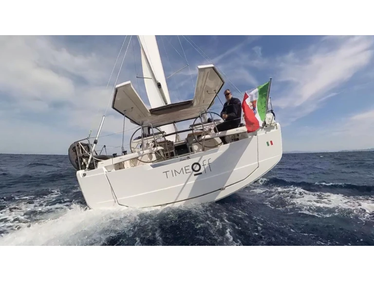 Hire Sailboat with or without skipper Hanse Castiglioncello