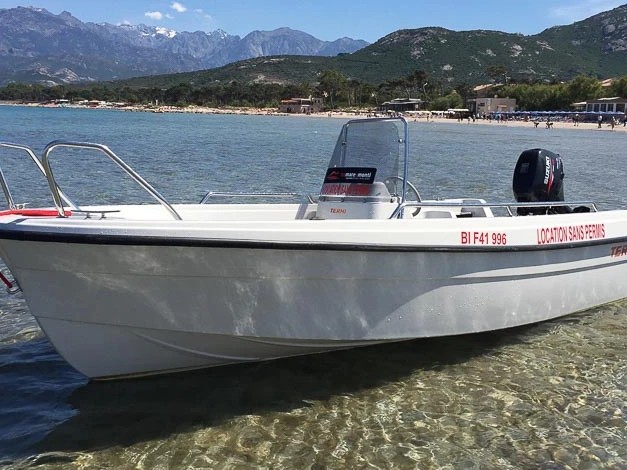 Motorboat hire in Galéria - Terhi 445 C