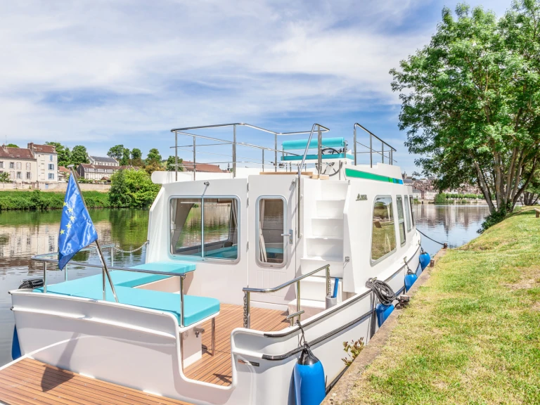 Canal boat hire in Glénac - Pénichette Pénichette 950E
