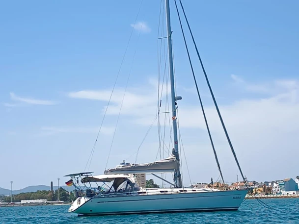 Hire Sailboat Bavaria with a boat licence