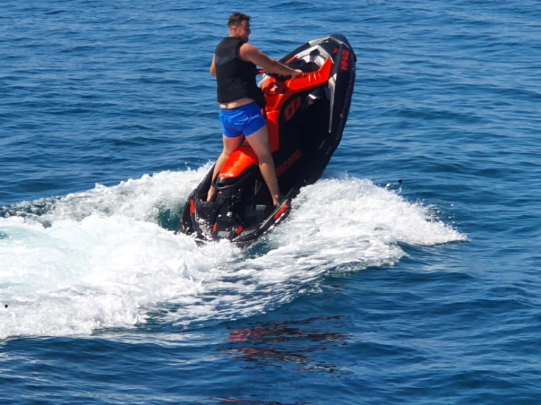 Hire Motorboat with or without skipper Doqueve Marbella