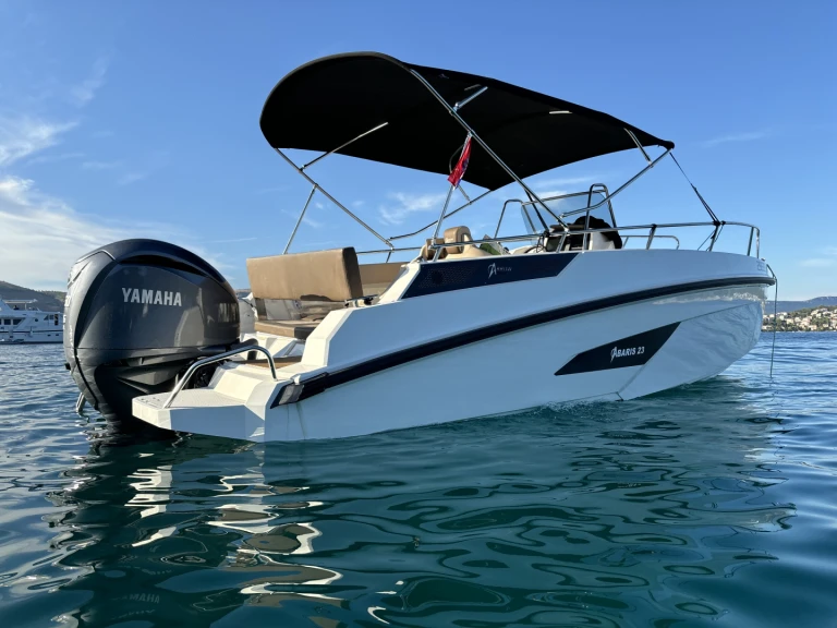 Yacht hire Trogir cheap Arrow Arabis 23