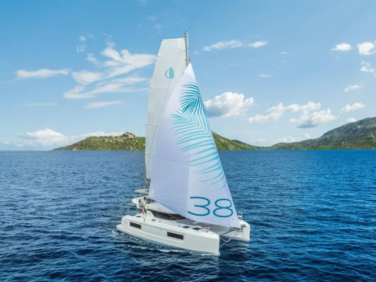 Catamaran to hire Seget Donji at the best price