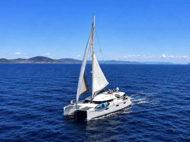 Charter a Fountaine Pajot ODYSSEA in Road Town on Samboat