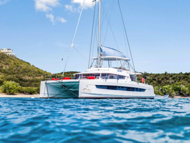 Hire Luxury Yacht with or without skipper Bali Saint Thomas Island