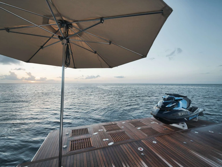 Johnson She's a Peach charter bareboat or skippered in  Bahamas