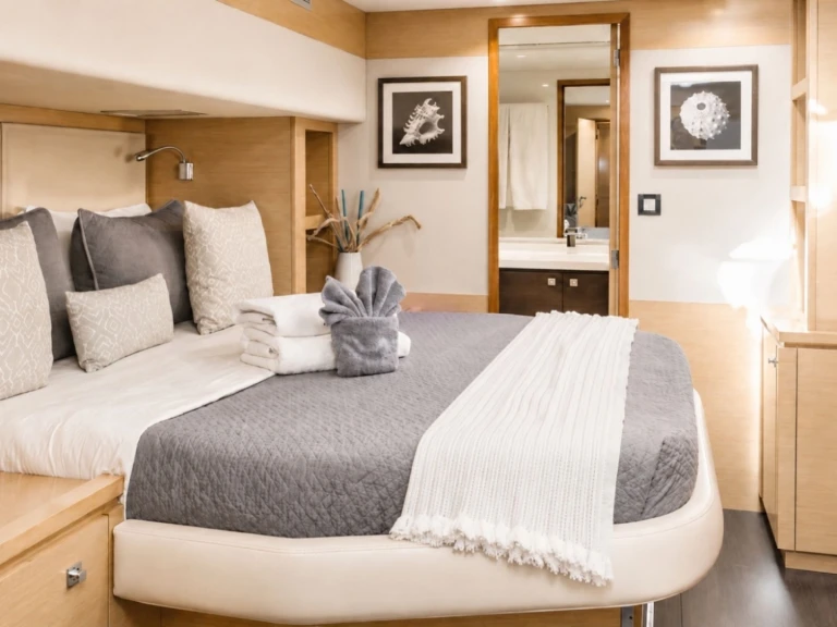 Hire a Fountaine Pajot ODYSSEA Road Town