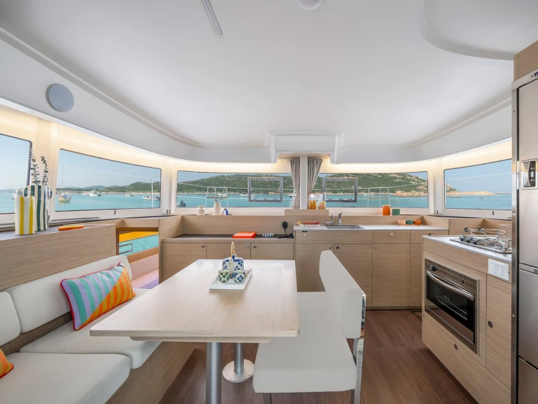 Catamaran hire in Seget Donji - Lagoon Lagoon 38