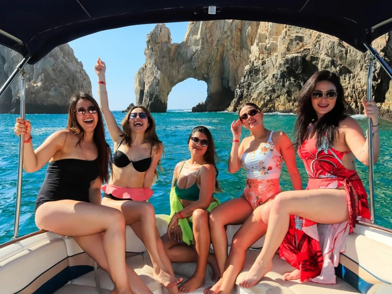 Motorboat hire in Cabo San Lucas - Custom Made custom