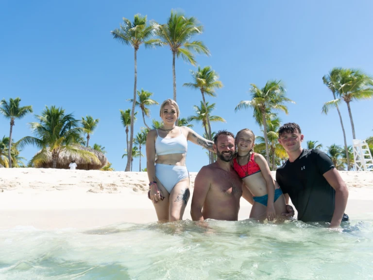 Charter a Custom Made custom in La Romana on Samboat