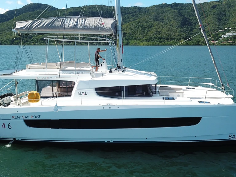 Hire Catamaran BALI 4.6 5 CABINES NUM 5 with a boat licence