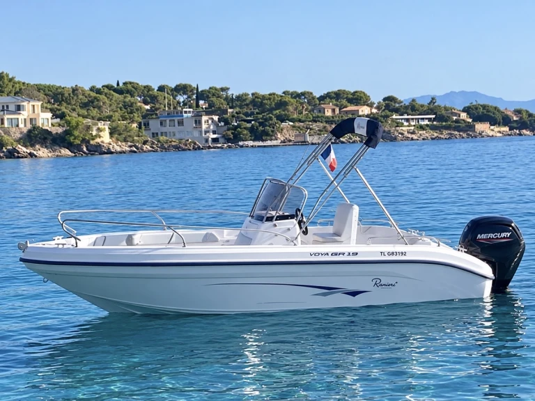 Hire a Ranieri Voyager 19 S Fréjus