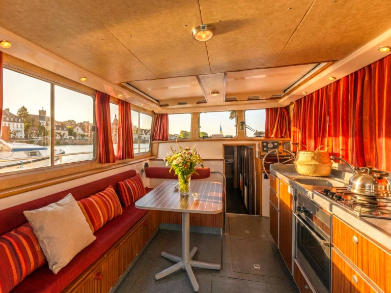 Canal boat to hire Argens-Minervois at the best price