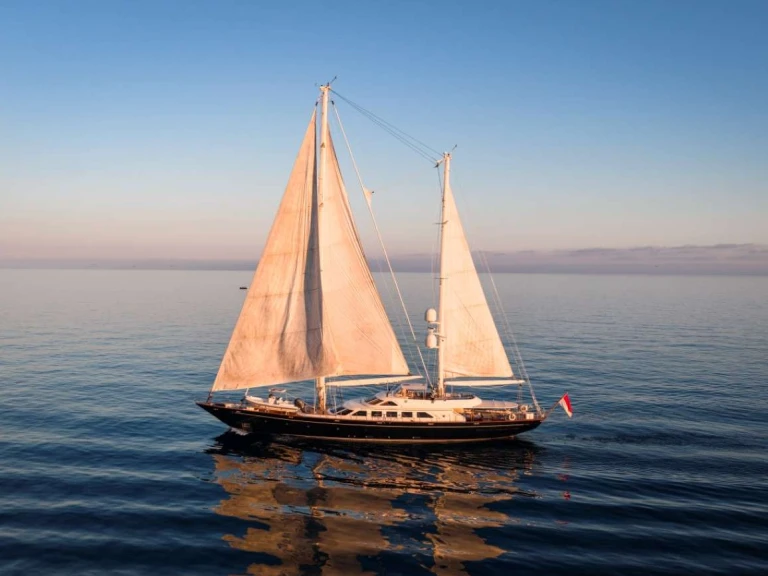 Hire Luxury Yacht with or without skipper Perini Navi Naples