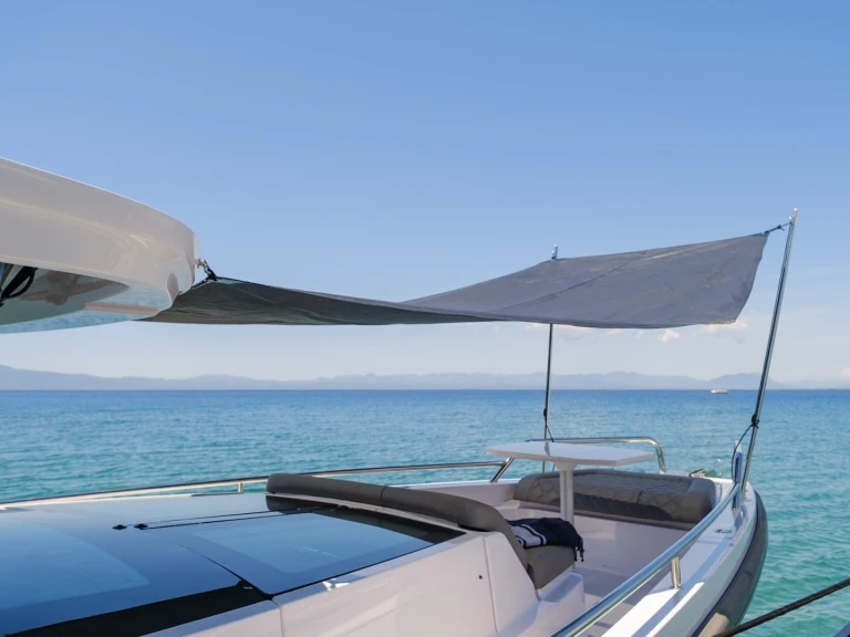 Yacht charter Pylos - Axopar Axopar 37 XC Cross Cabin on SamBoat