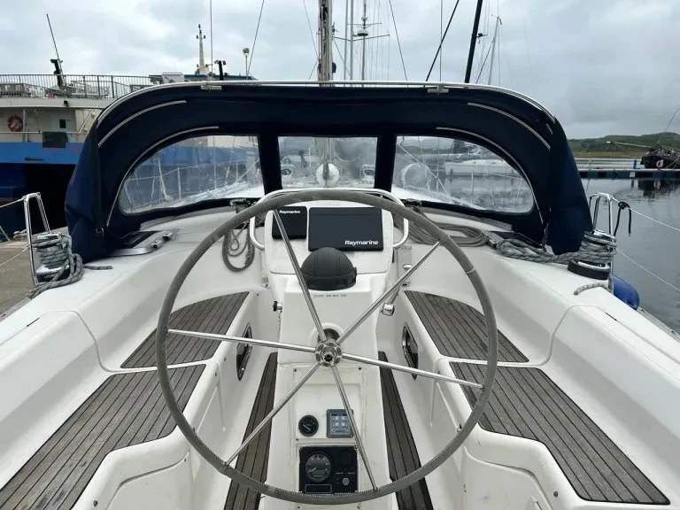 Hire a Bavaria 42ft Oban