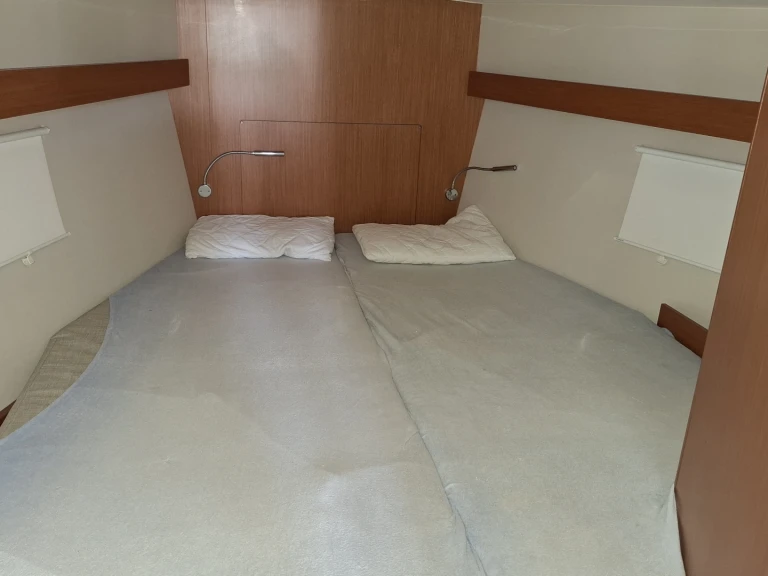 Hire Sailboat with or without skipper Bavaria Lefkáda