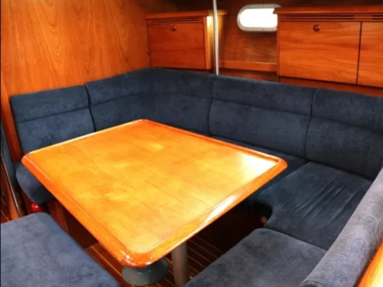 Sailboat to hire Oban at the best price