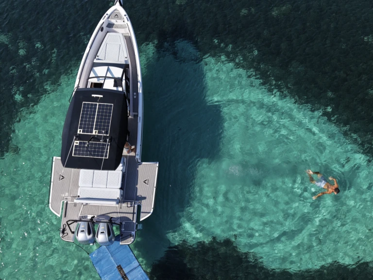 Yacht charter Cannigione - Virtue Yacht V10 Top on SamBoat