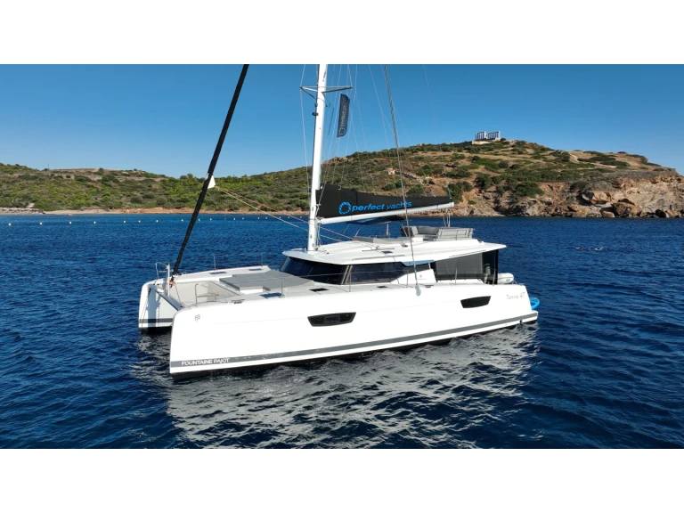 Hire a Fountaine Pajot Fountaine Pajot 47 TANNA LUX (GEN,AC,WATERMAKER) Sami