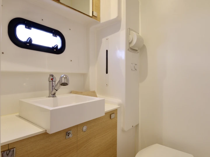 Yacht hire Olbia cheap Bali 4.1