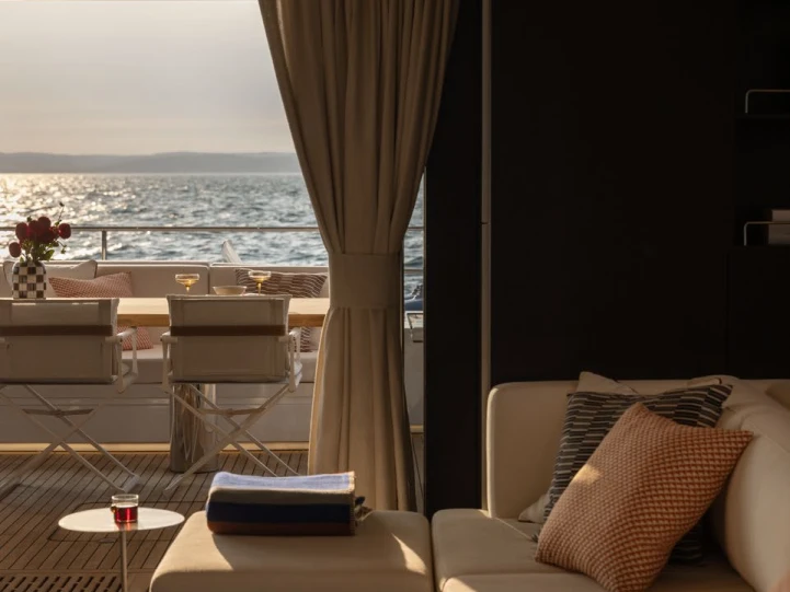 Motorboat to hire Olbia at the best price