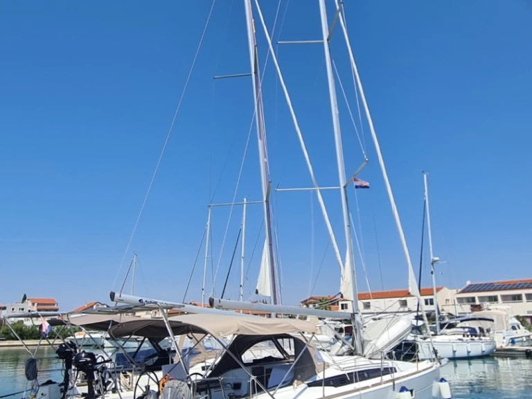 Charter a Jeanneau Sun Odyssey 349 in Split on Samboat
