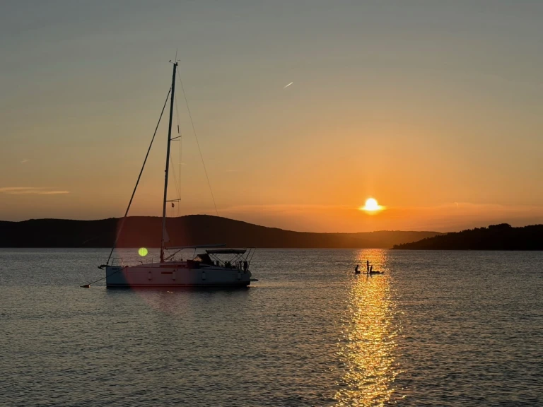 Hire Sailboat with or without skipper Jeanneau Split