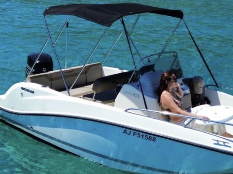 Hire a Quicksilver Activ 505 Open Saint-Aygulf