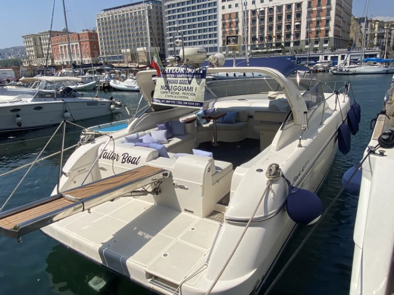 Motorboat hire in Naples - Fiart Fiart 42 Genius