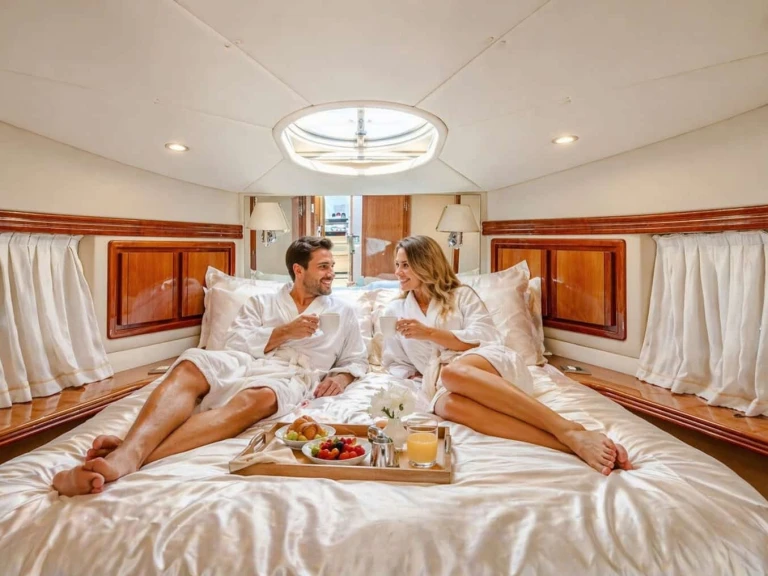 Hire a Rodman Rodman 38 Fly Castellammare di Stabia