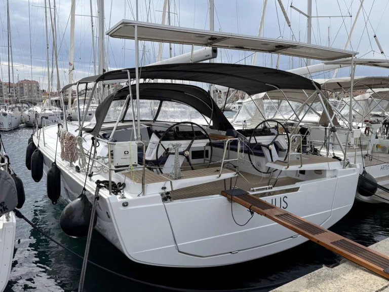 Hire Sailboat Hanse with a boat licence