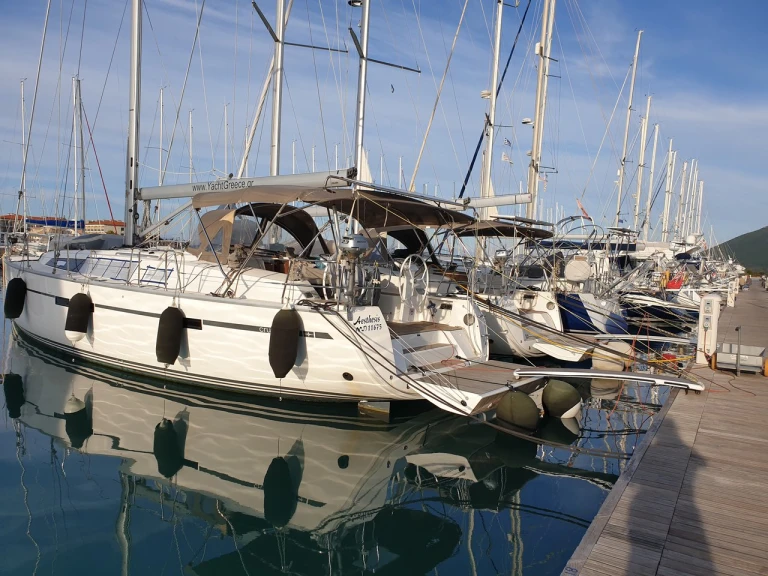 Yacht hire Lygia cheap Cruiser 46
