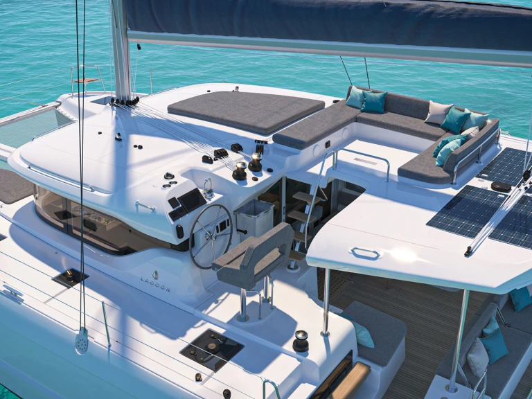 Catamaran hire in Eden Island - Lagoon Lagoon 43