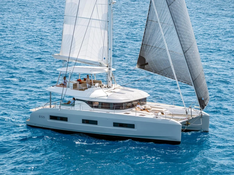 Catamaran hire in Seget Donji - Lagoon Lagoon 55 - 4 + 2 cab.