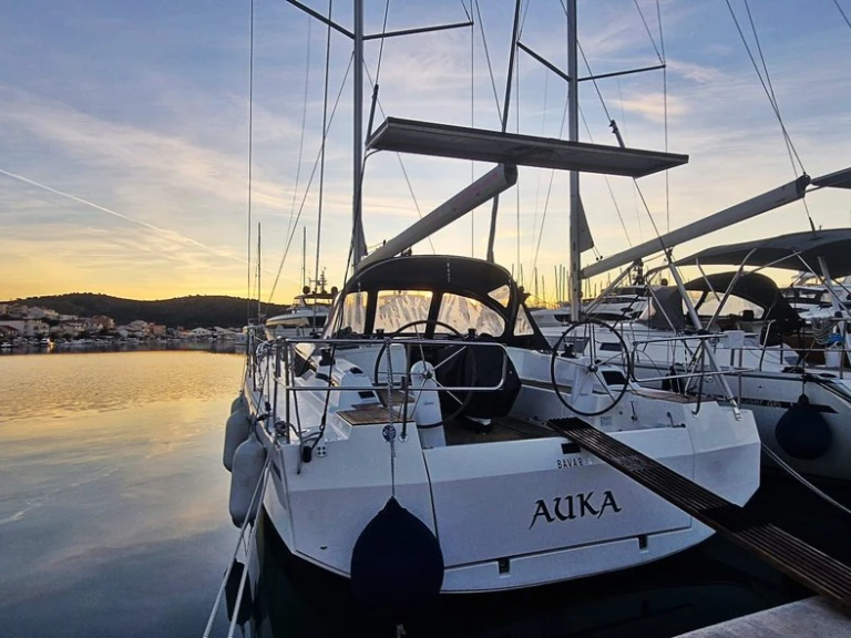 Charter a Bavaria Bavaria C42 in Rogoznica on Samboat