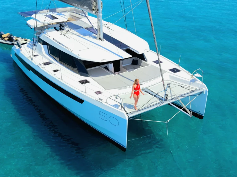 Charter a Leopard Catamarans / Robertson & Caine Leopard 50 - 5 + 1 cab in Rogoznica on Samboat