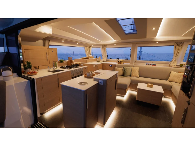 Hire Catamaran with or without skipper Fountaine Pajot Capo d'Orlando